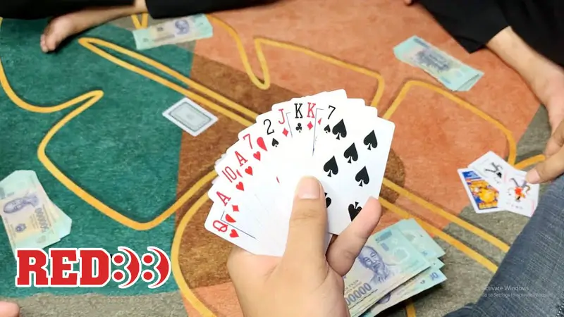 Tránh thối 2 khi chơi game bài để tránh mất nhiều tiền